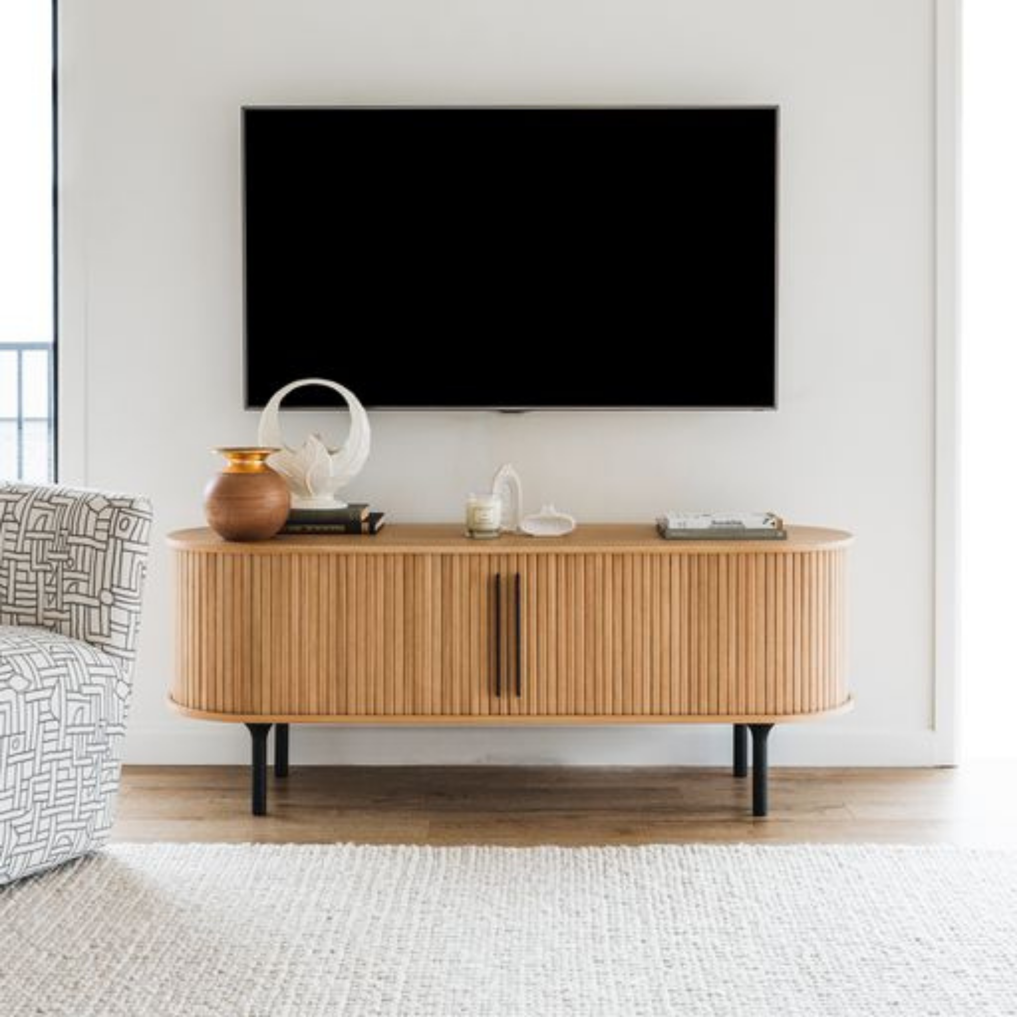 PALLISER NATURAL OAK ENTERTAINMENT UNIT