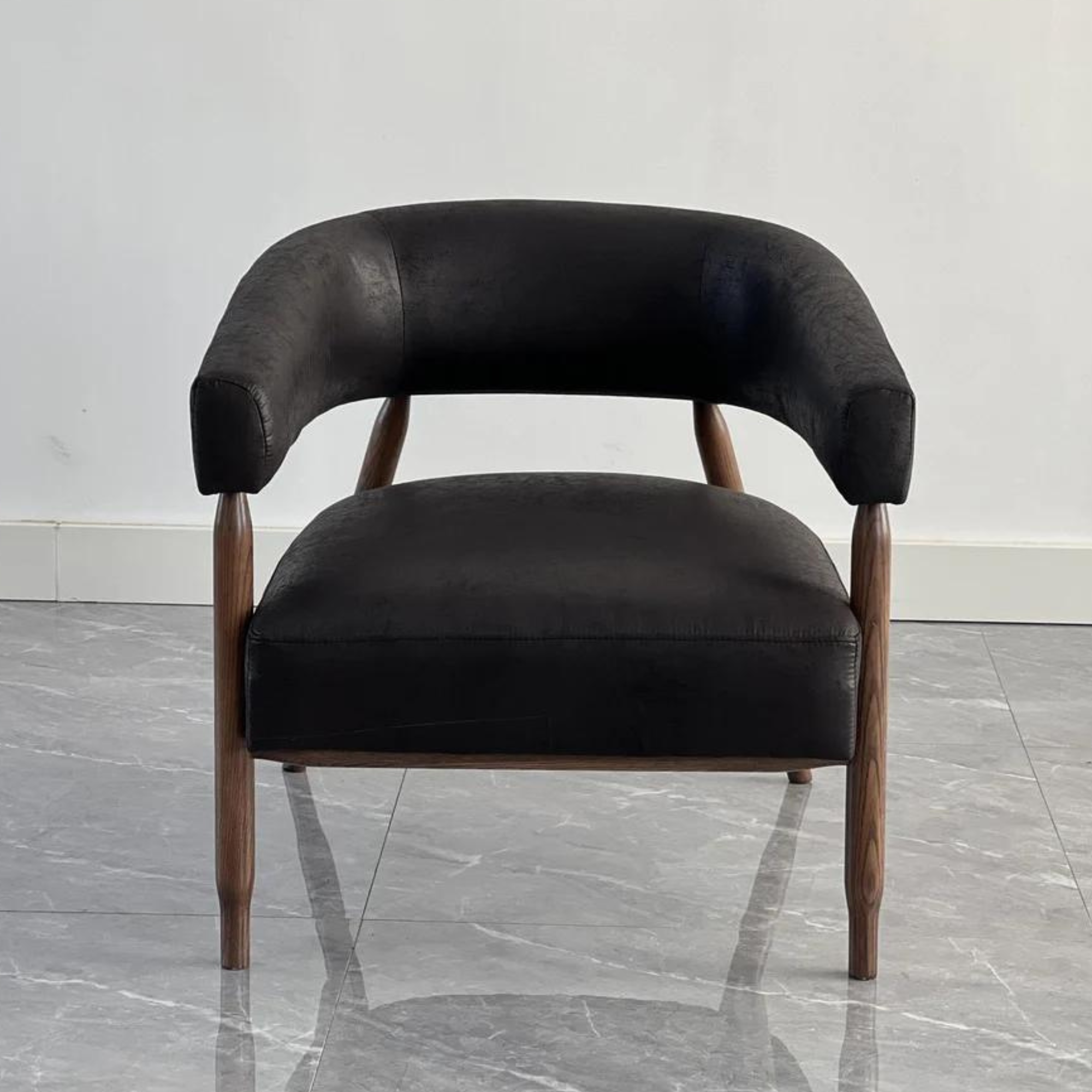 RILEY ARMCHAIR