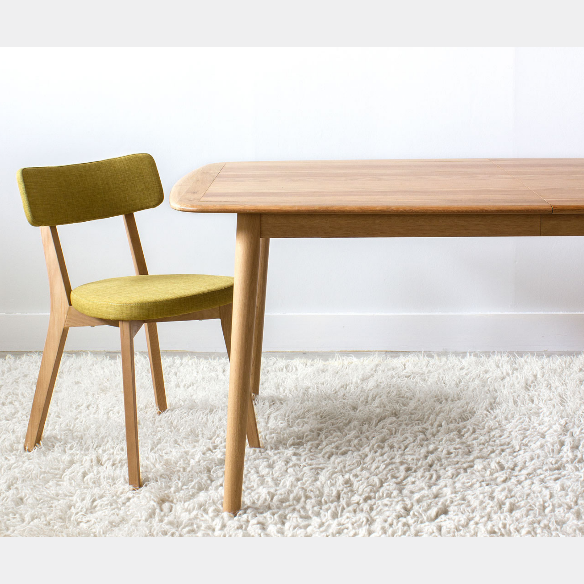 ROTTERDAM 1600 DINING TABLE