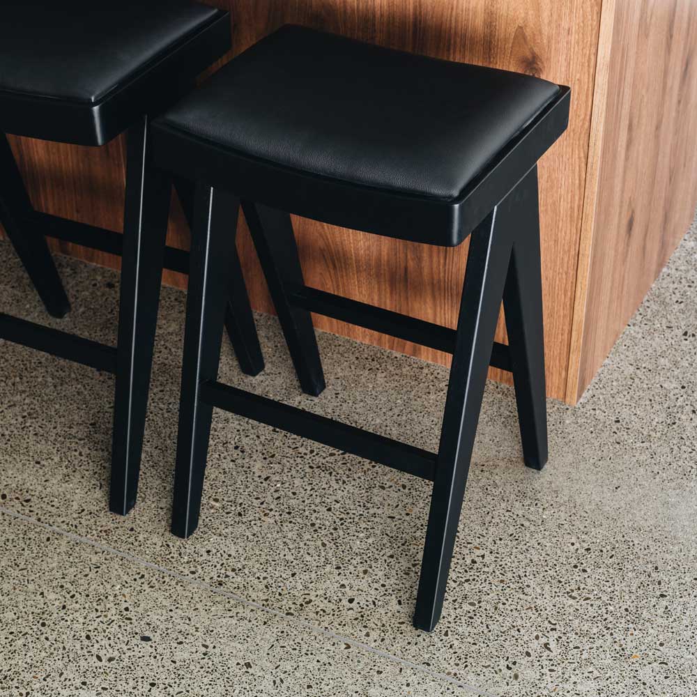 PALMA BARSTOOL | BLACK OAK | PU SEAT