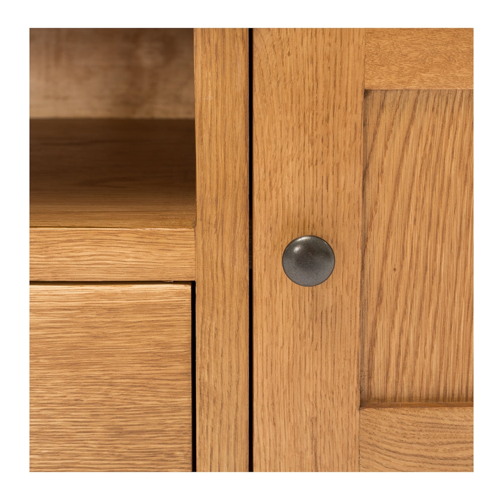 SALISBURY 1800 ENTERTAINMENT UNIT