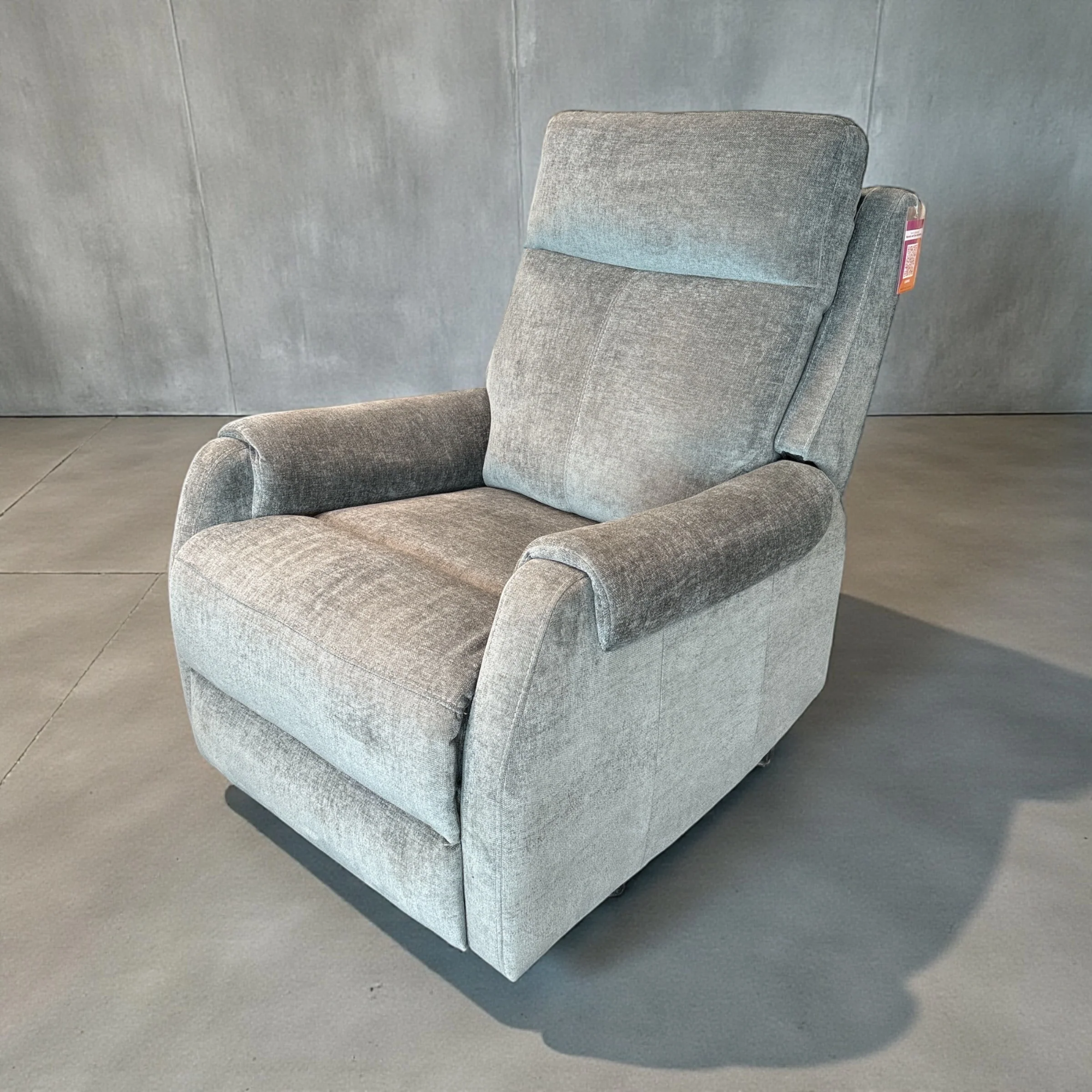 Benjamin Lift Chair