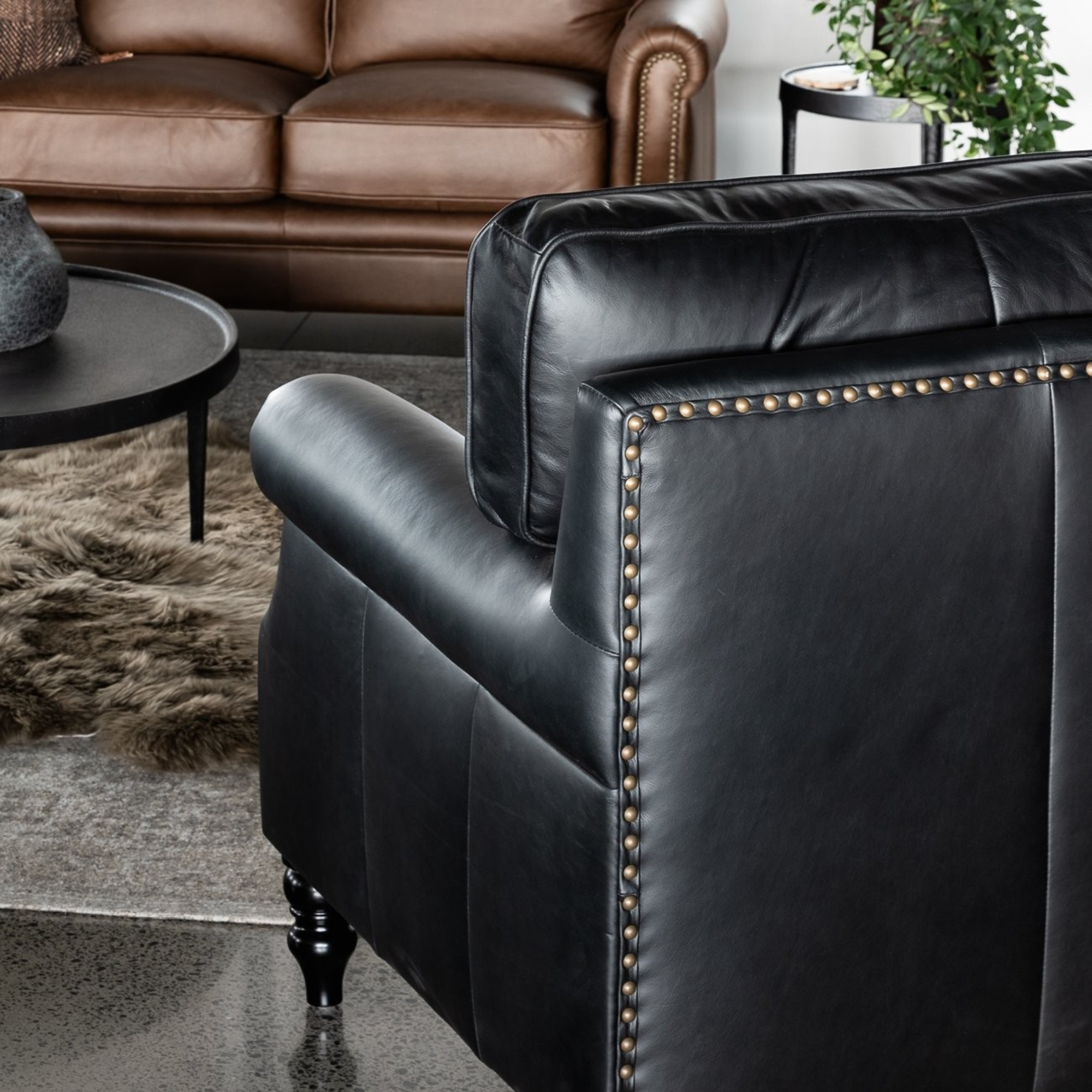 BRUNTON ARMCHAIR | ONYX