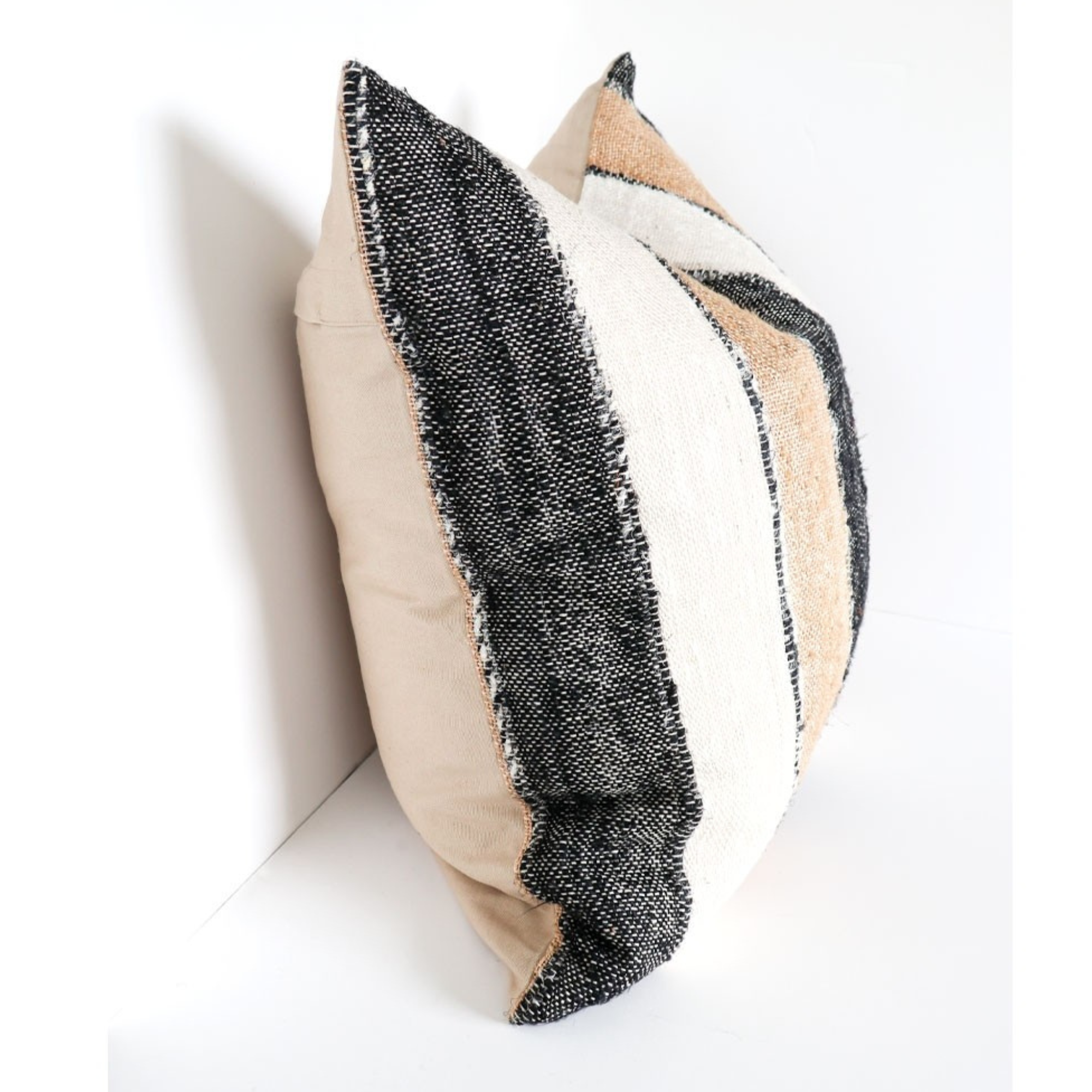 GIGI STRIPED CUSHION