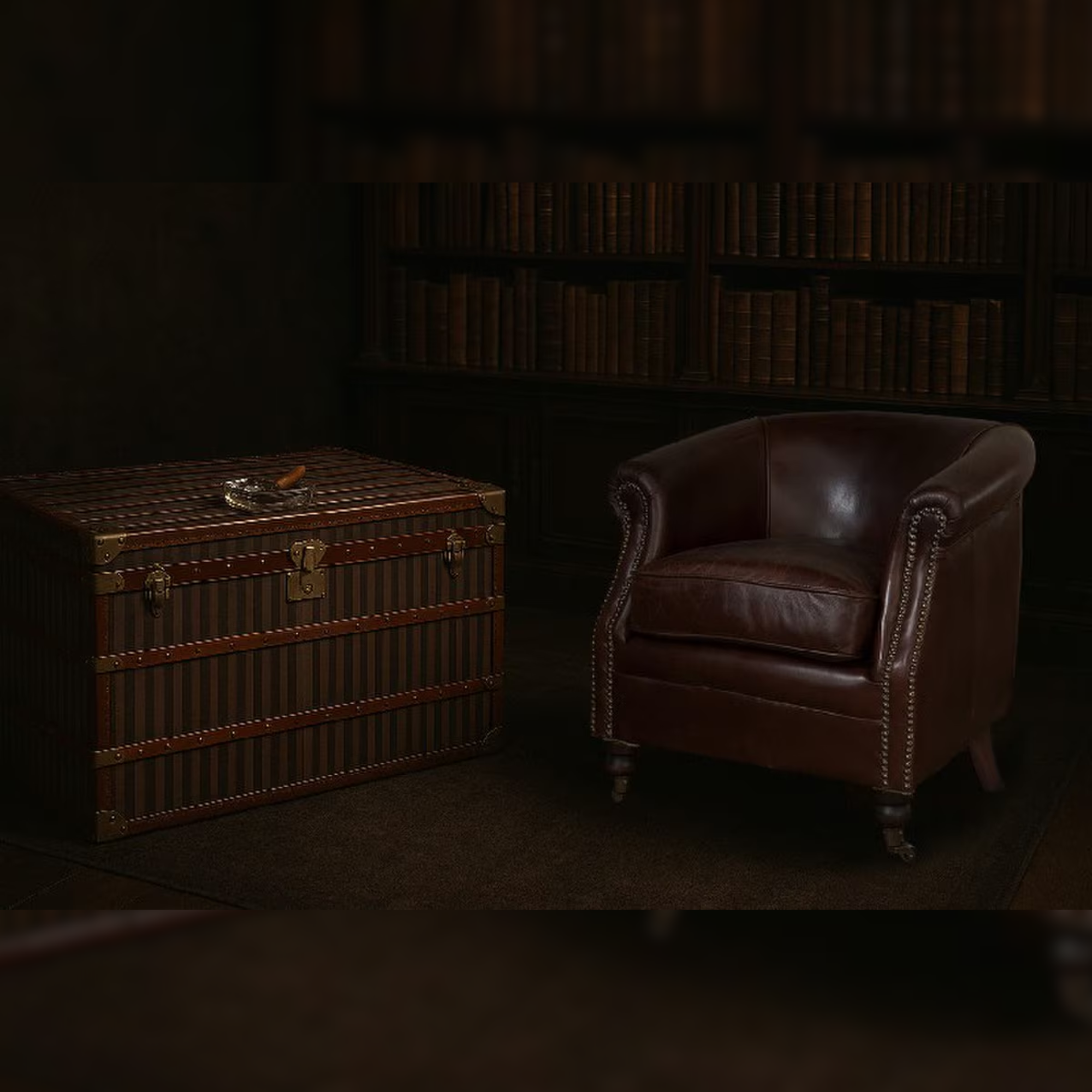 LARGE TRUNK | OAK, LEATHER & ANTIQUE BRASS