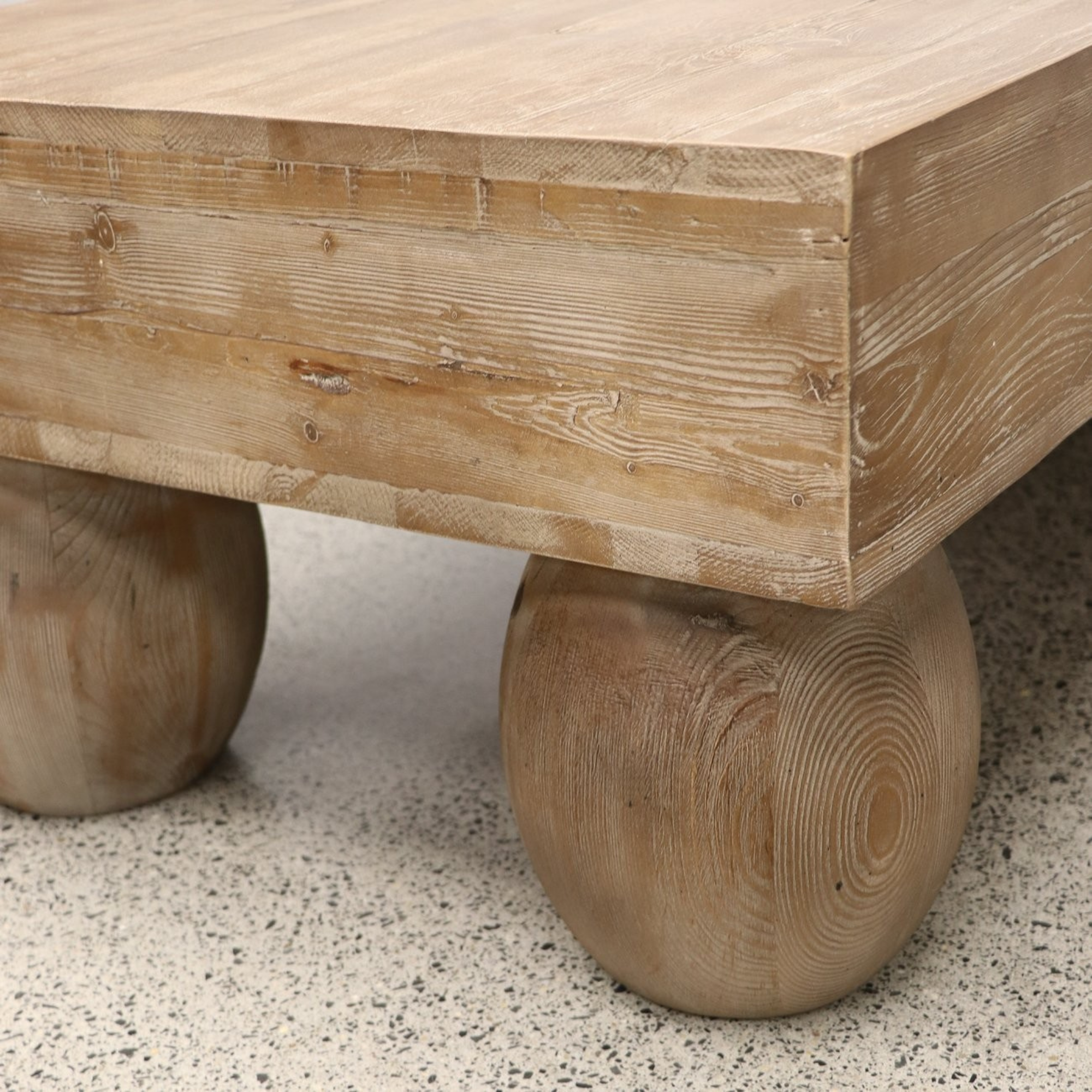 LIMITED EDITION | COFFEE TABLE