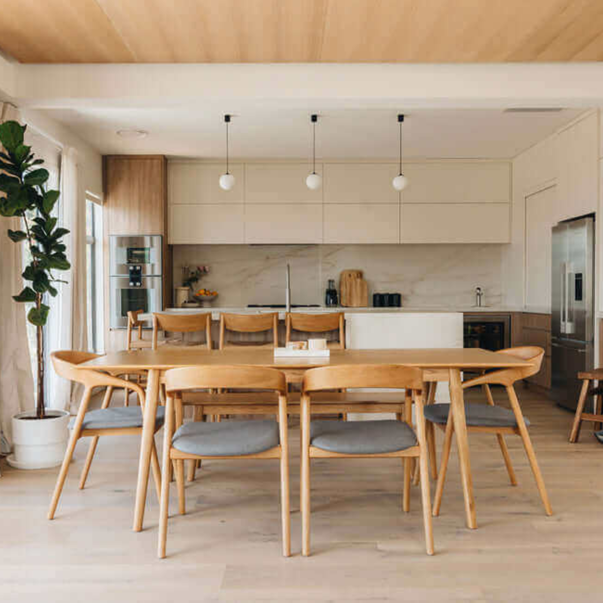 NORDIK 1900 DINING TABLE