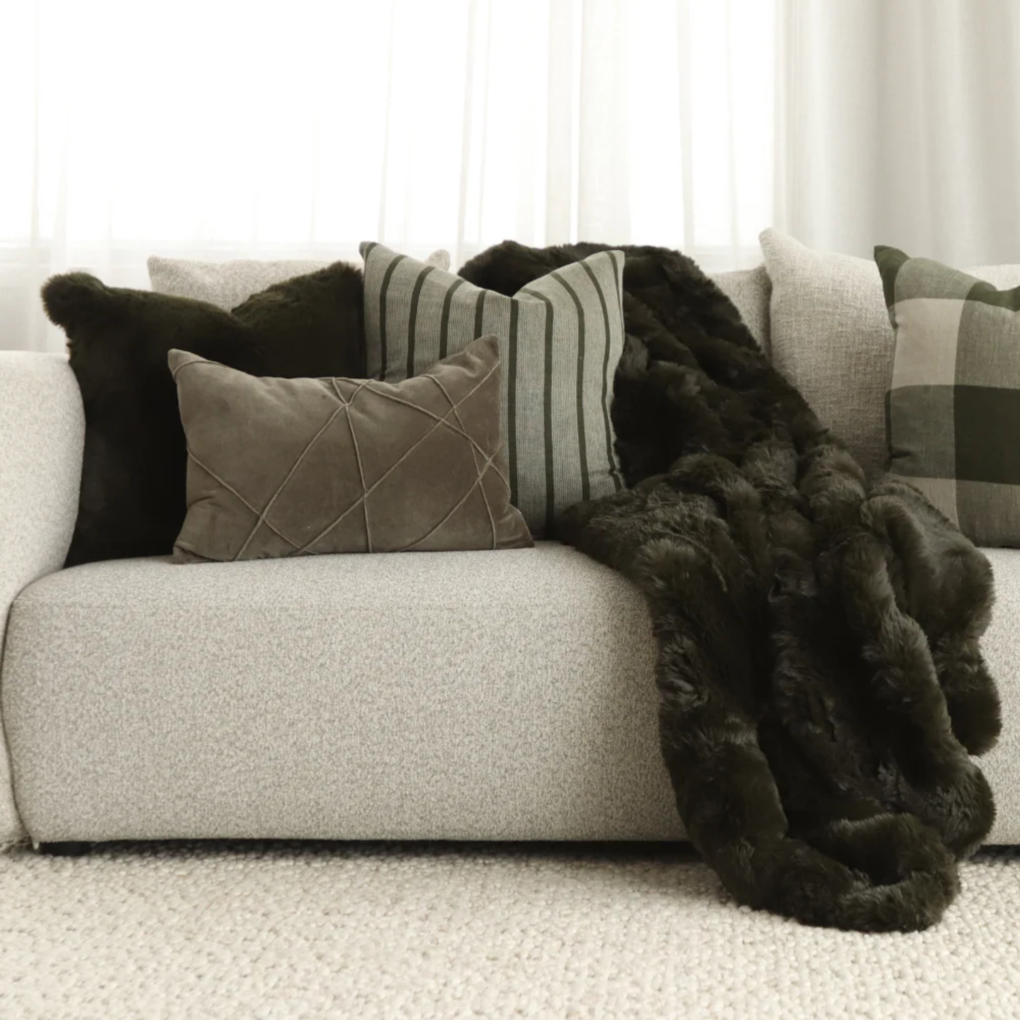 Pelage Throw | Olive