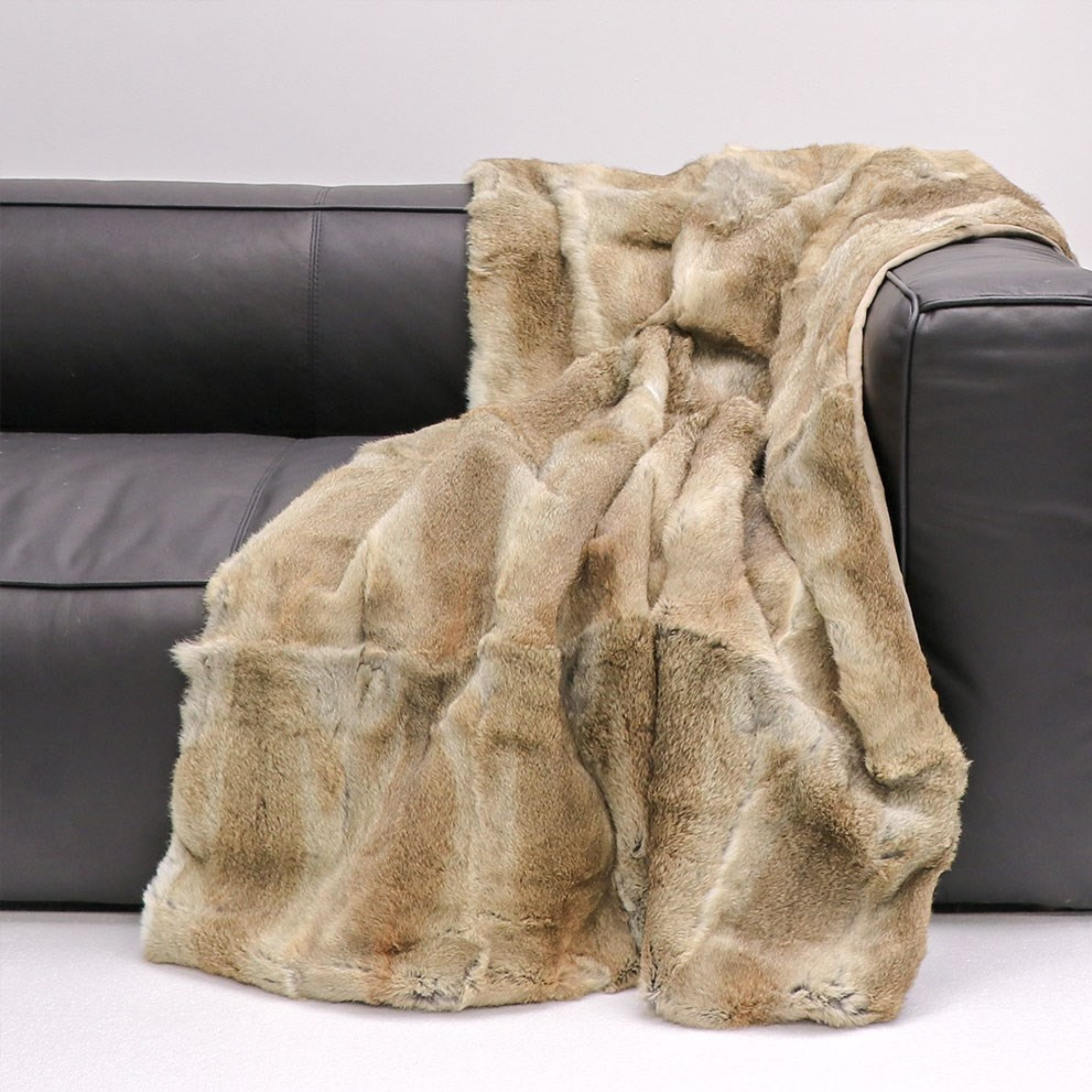 ARCTIC RABBIT THROW | 3 COLOURS