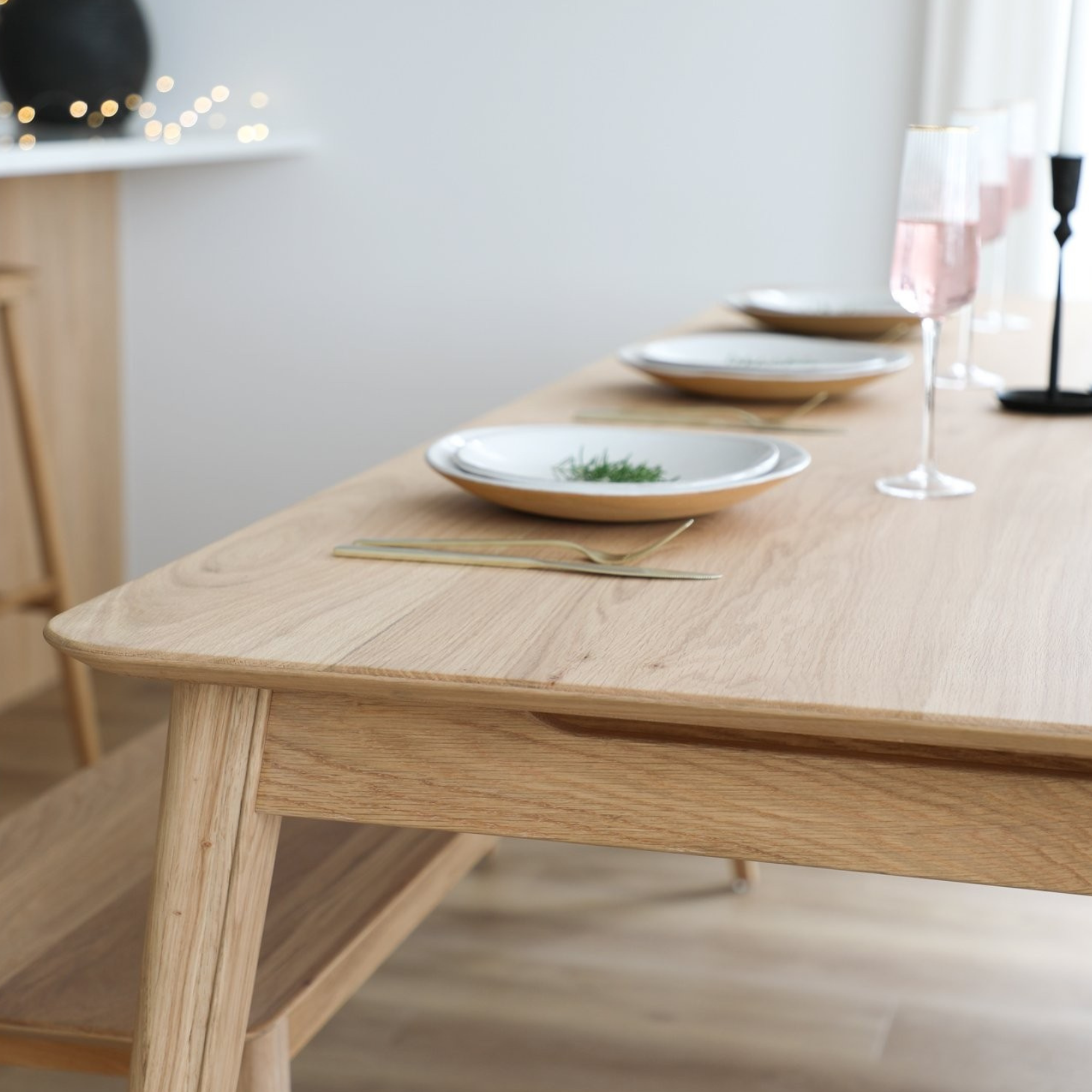 ROKKE DINING TABLE | 2 SIZES