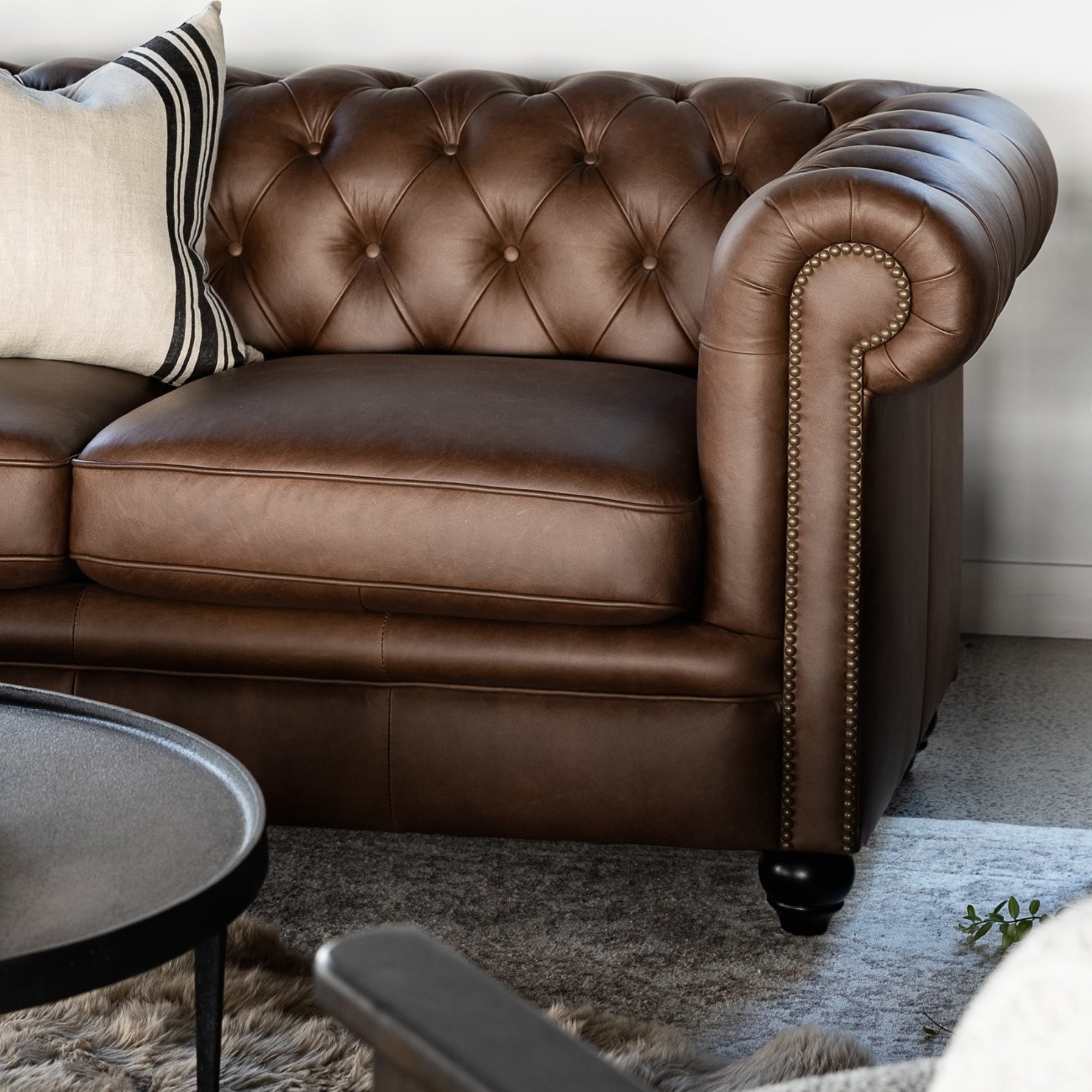 STANFORD 3 SEATER CHESTERFIELD | NUTMEG