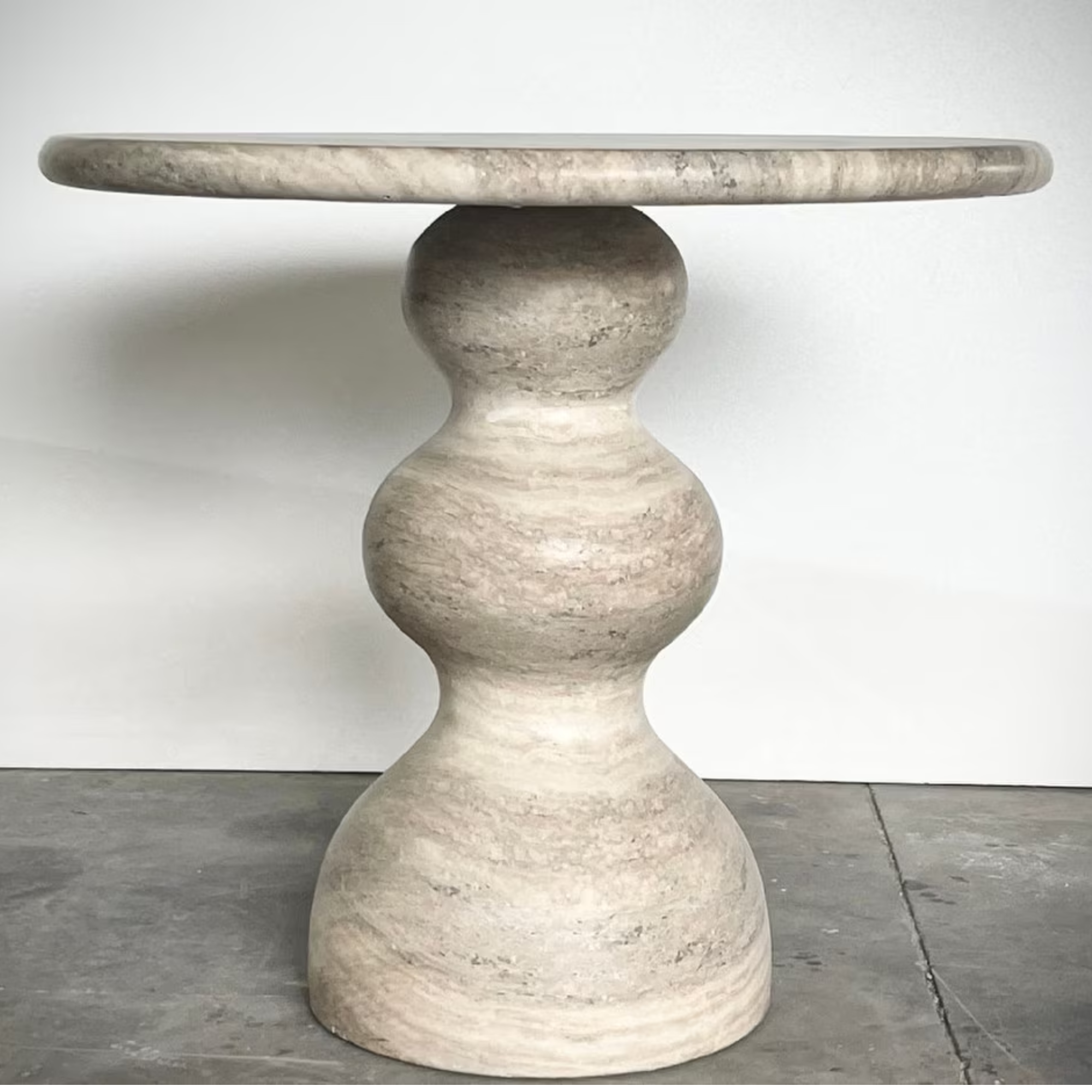 TRAVERTINE BRISTO DINING TABLE | BLUE TONE