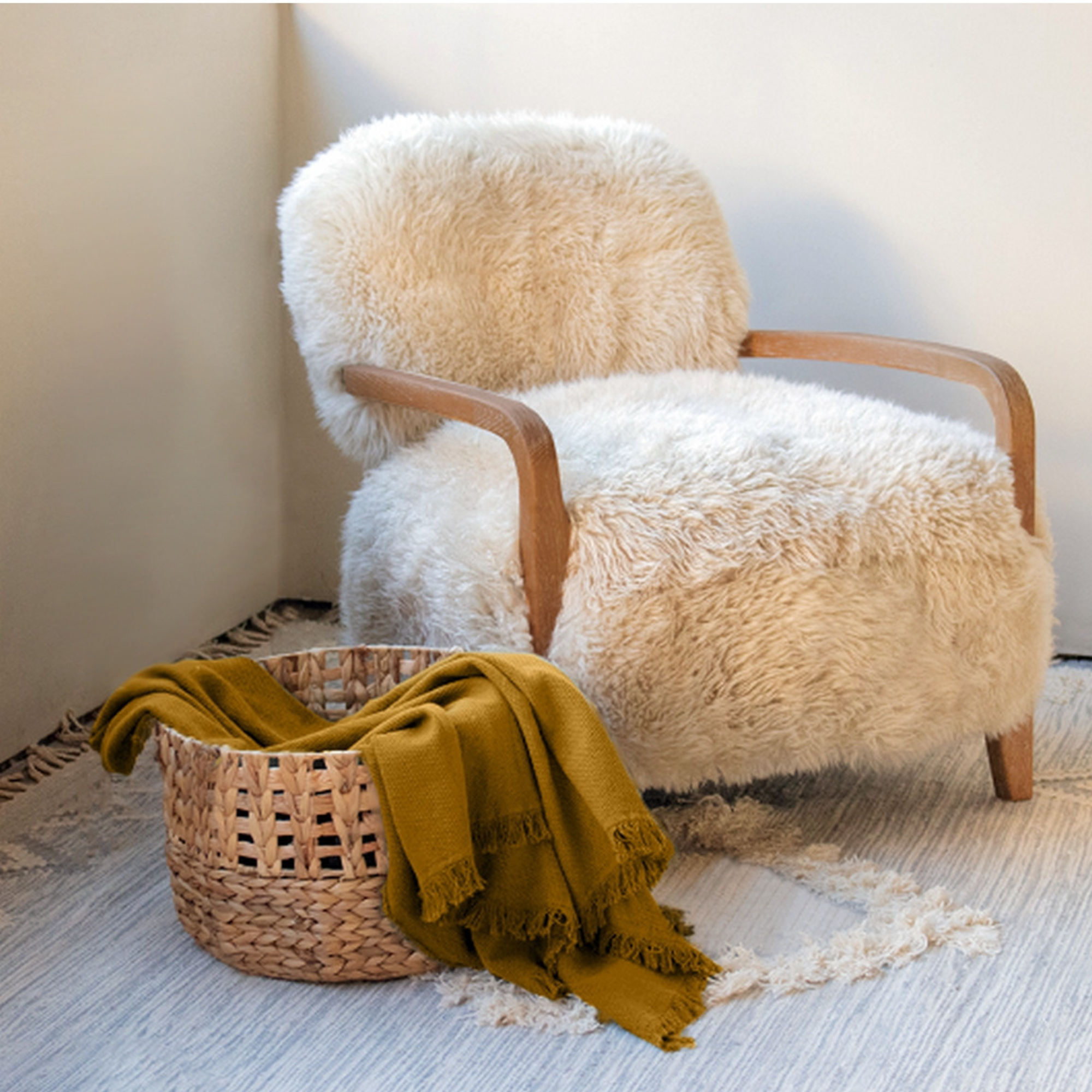 YAK ARMCHAIR