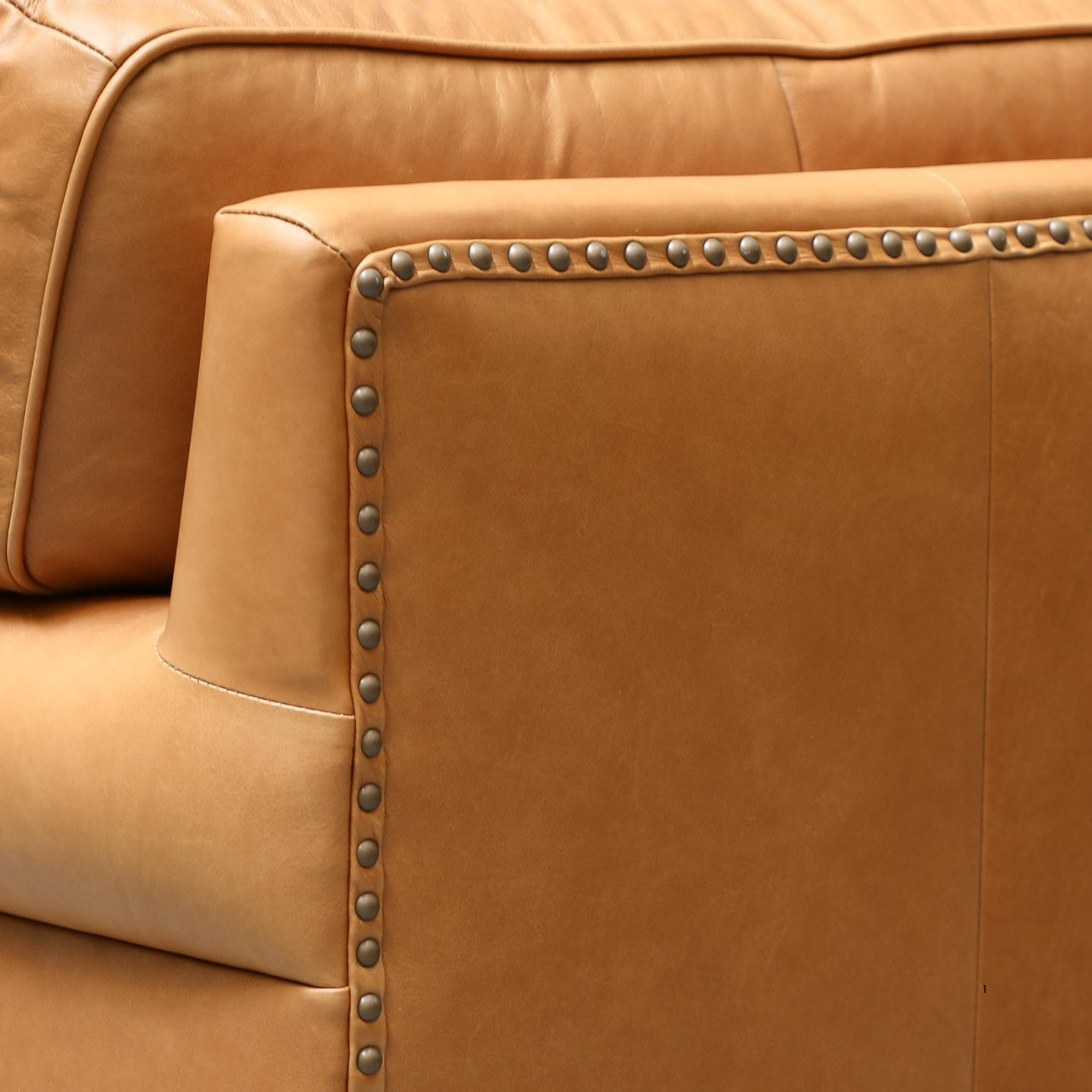 BRUNTON ARMCHAIR | CAMEL