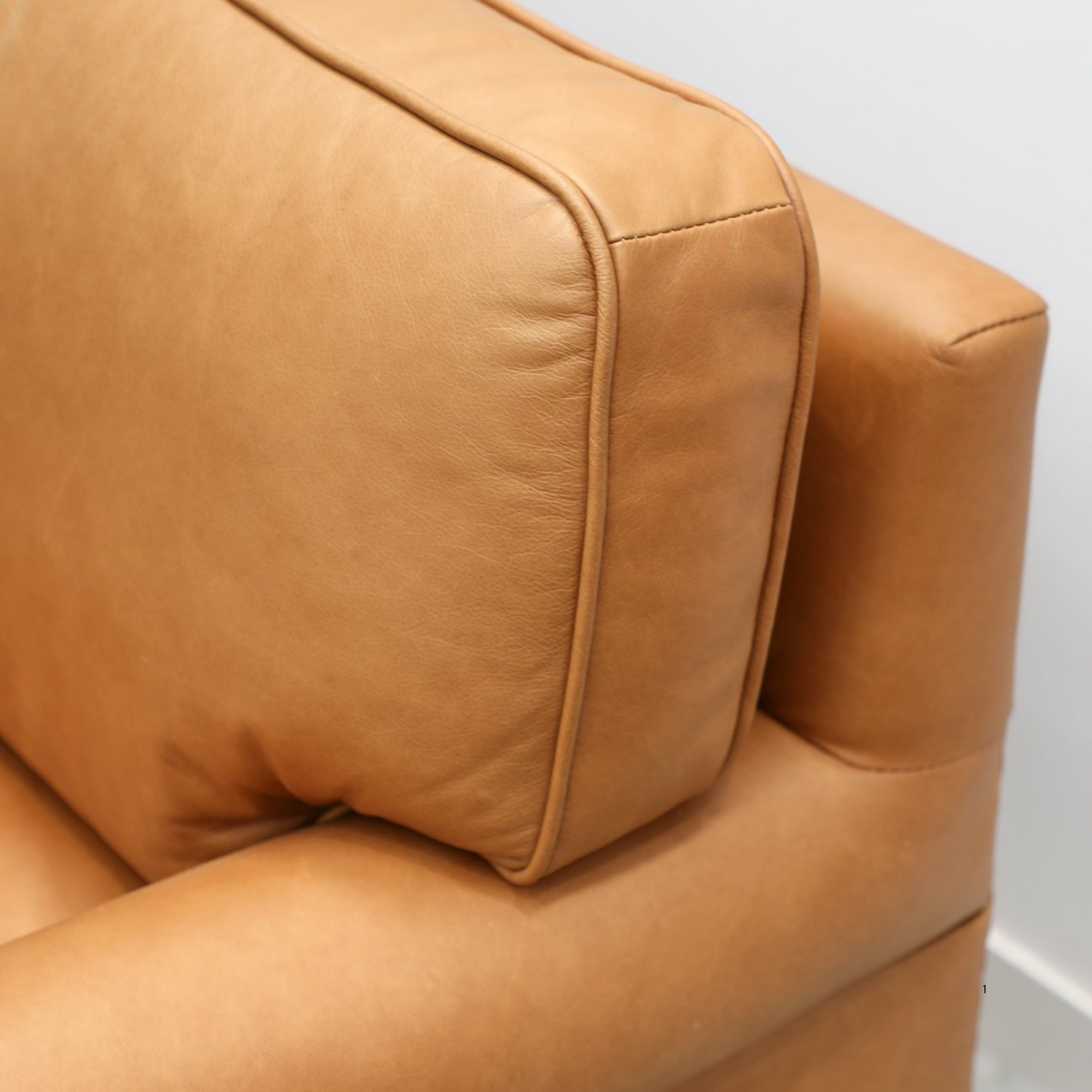 BRUNTON ARMCHAIR | CAMEL