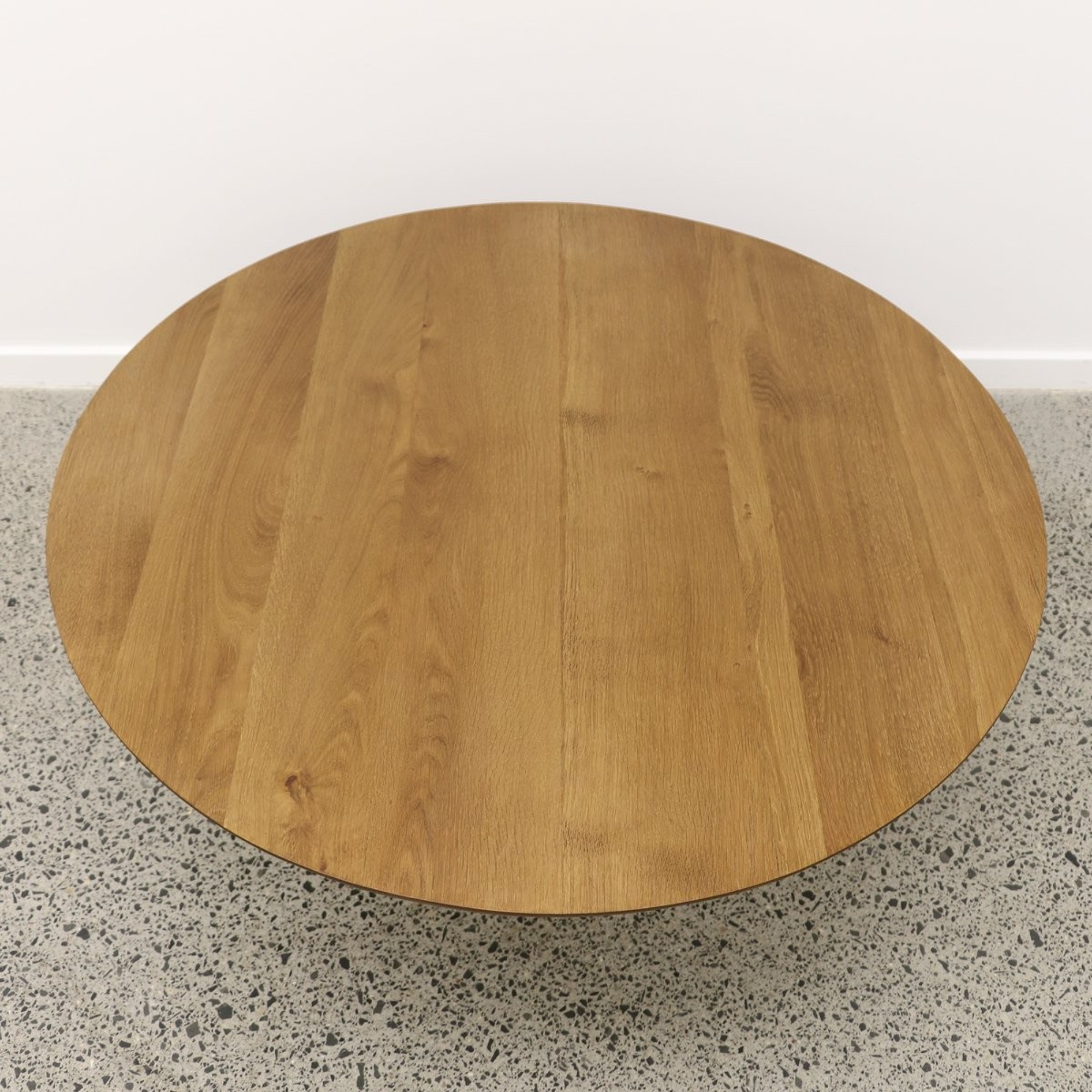 CHICAGO ROUND COFFEE TABLE - ROUND BASE