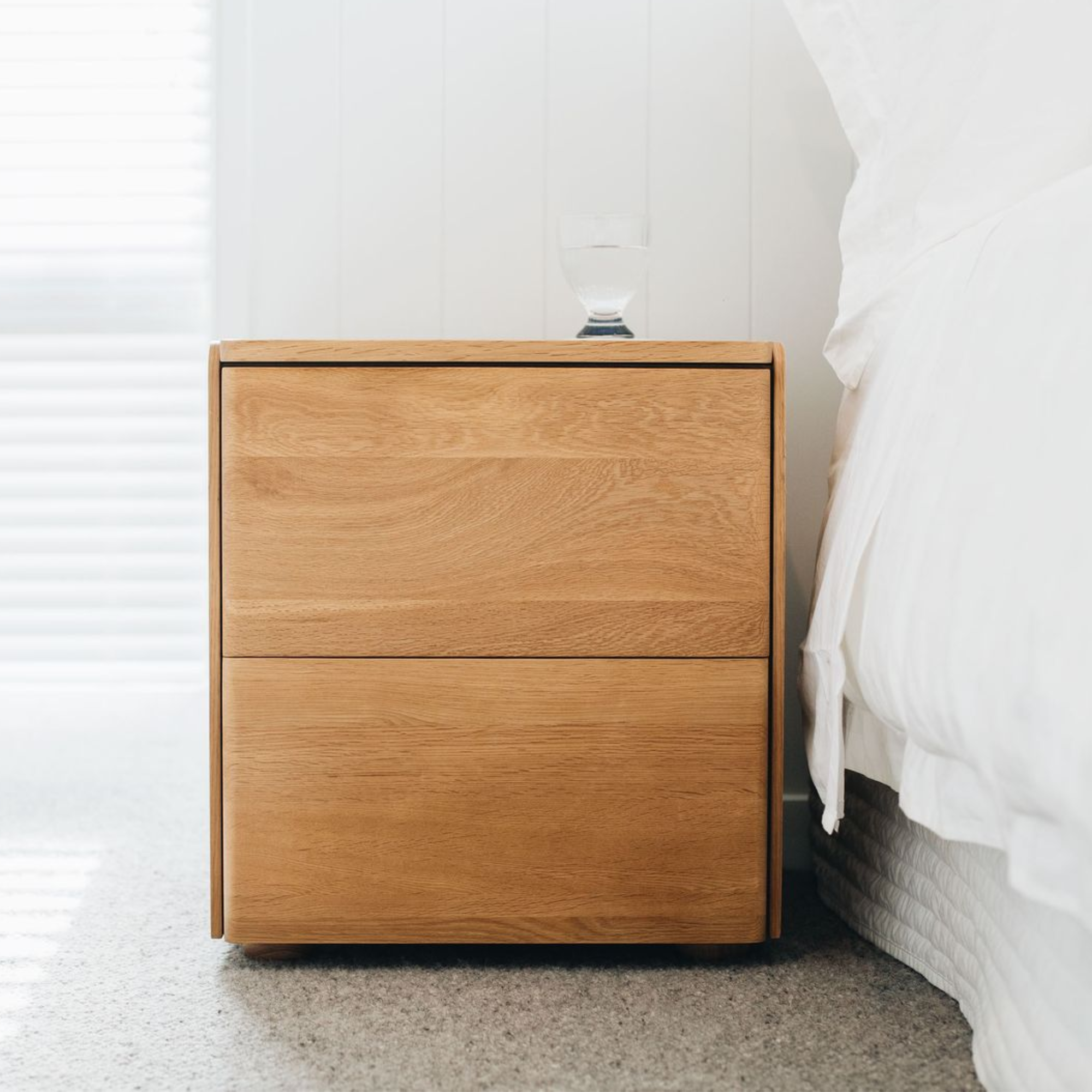 CUBE OAK BEDSIDE TABLE