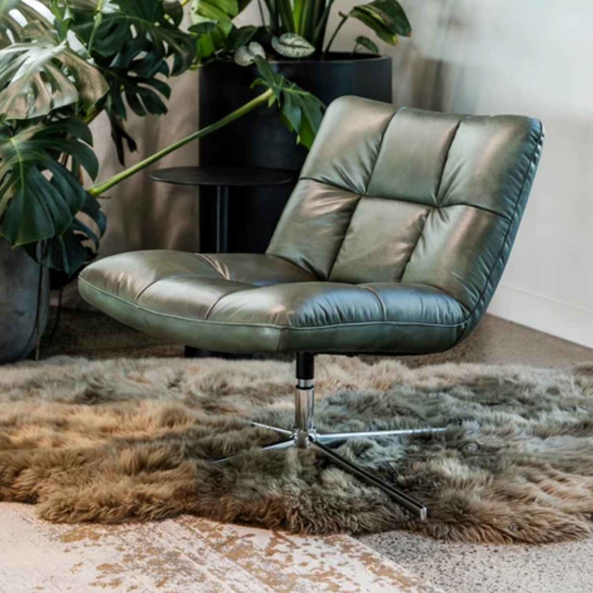Hendrix Swivel Chair | Green Leather