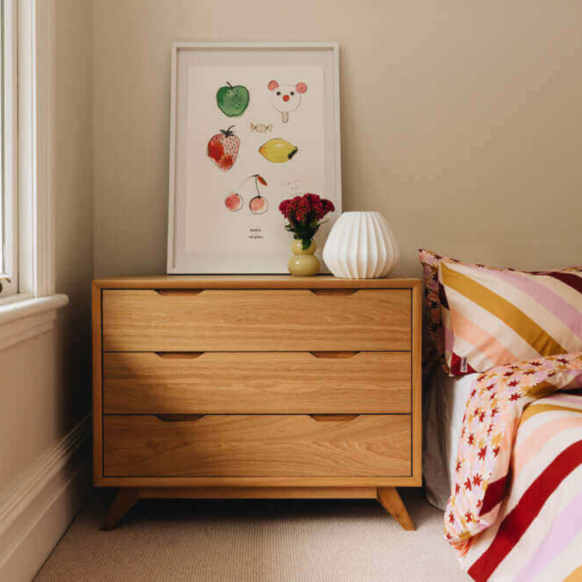 NORWAY 3 DR WIDE CHEST