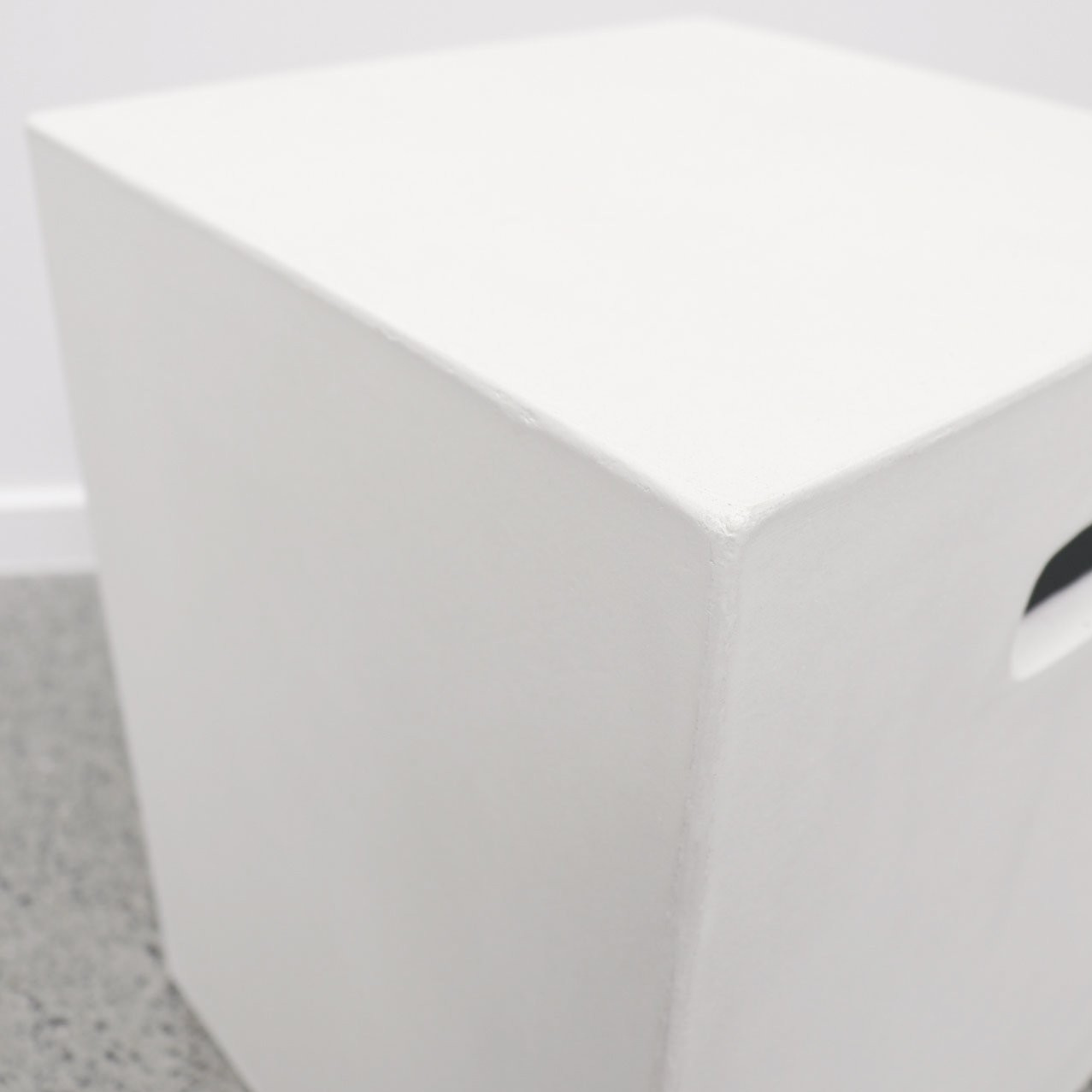 WHITE CONCRETE RECTANGLE SIDE TABLE | STOOL